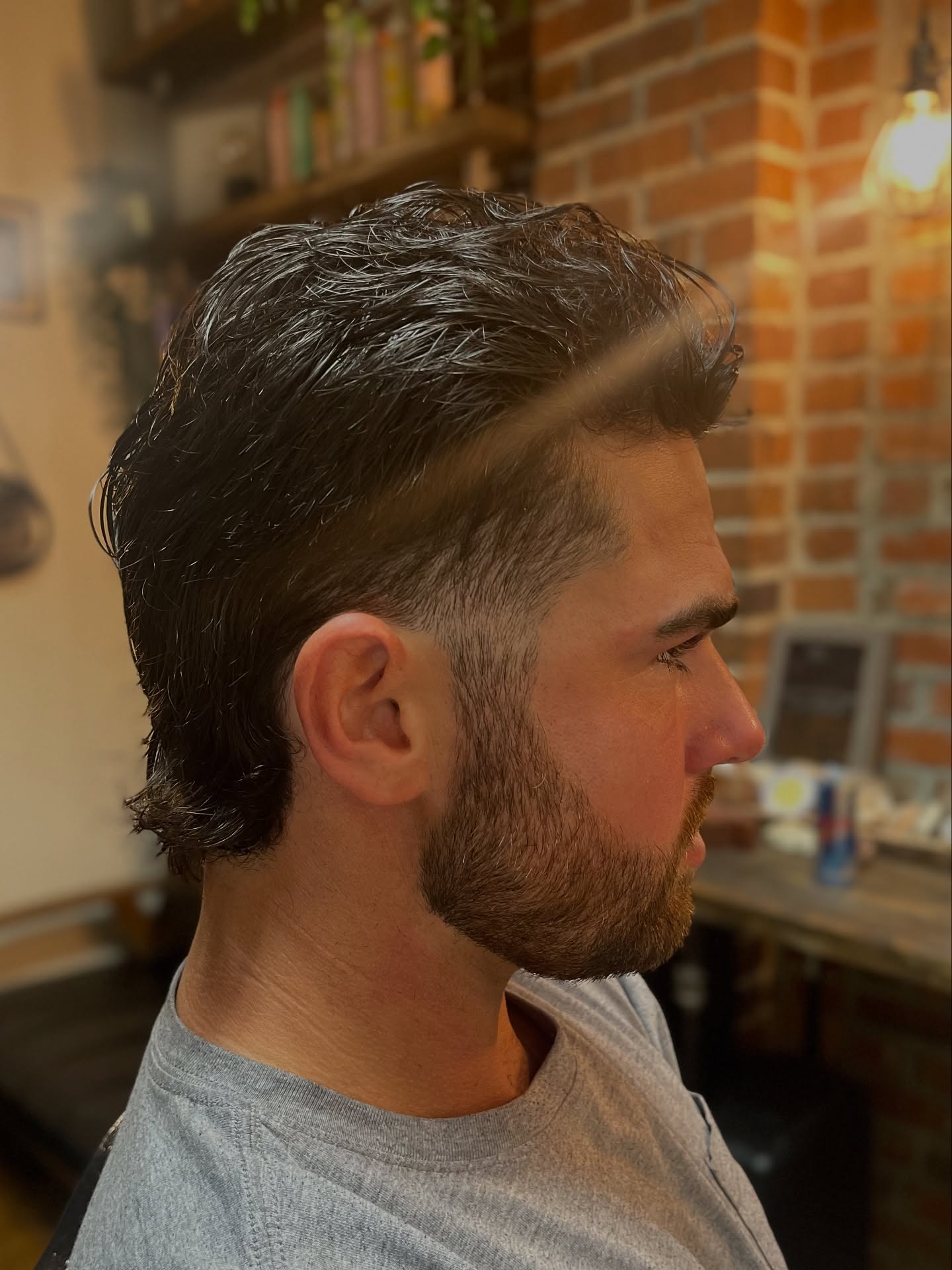 Men's cut in the brick studio